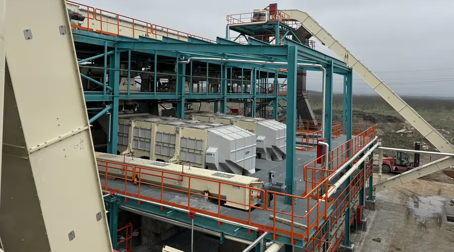 Process equipment on a steel platform